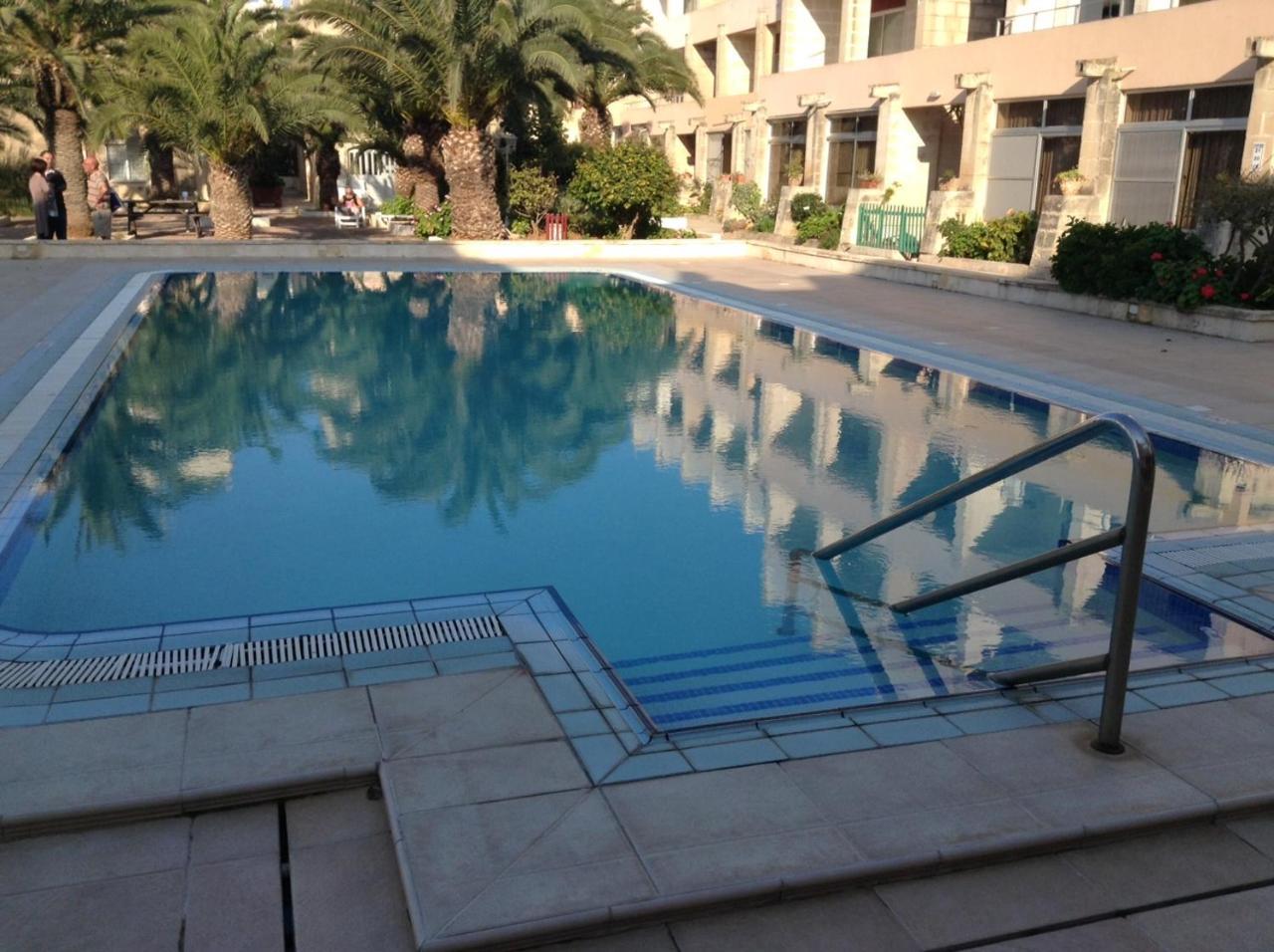 Seafront Apartment With Pool San Pawl il-Baħar Extérieur photo